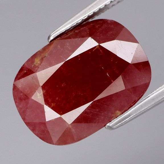 REAL! UNTREATED! Classic cut 5.80ct Winza Ruby!