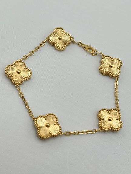 18KT Yellow Gold Handcrafted Guilloche Gold Five Clover with Link Chain Bracelet