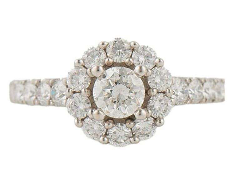 2.00ctw Round Diamond Halo Bridal Set in 18K