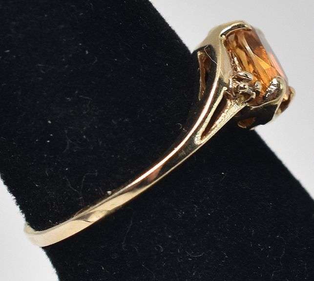 Dazzling 10K Yellow Gold Citrine Gemstone Ring with Diamond Accents