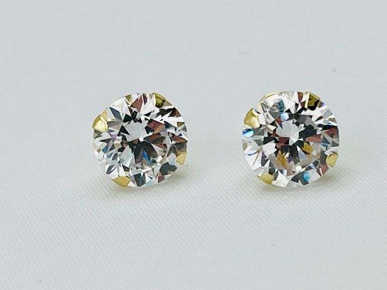 14KT Yellow Gold Cubic Zirconia Stud Earrings