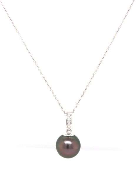 18kt White gold 12mm Peacock Tahitian pearl and diamond pendant on chain