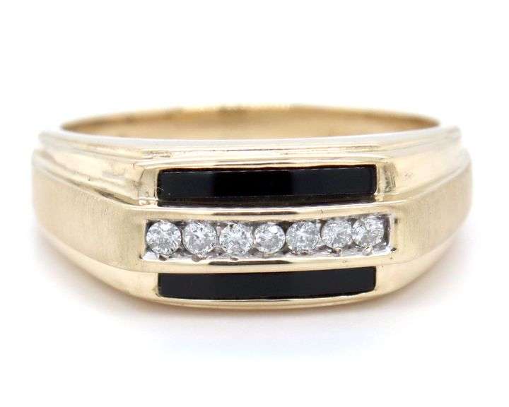 10kt Yellow gold channel set diamond and black onyx Gent's ring