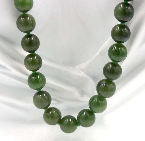 Green Jade beaded necklace
