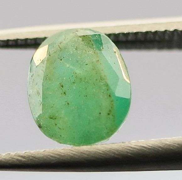 Eye catching! 1.03ct natural Zambian Emerald
