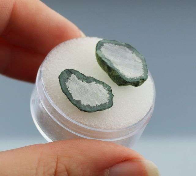 Larger 14.00ct Tabasco Geode pair