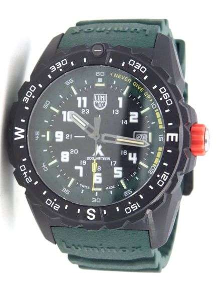 Luminox bear Gyrlls green mountain survival 43mm quartz watch