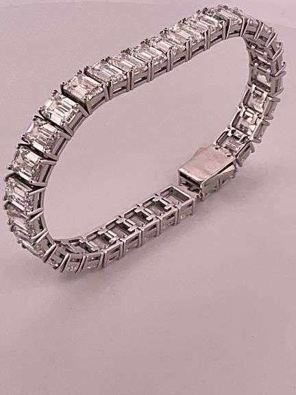 CERTIFIED BRAND NEW DIAMOND BRACELET WITH OVER 45. CARATS OF DIAMONDS