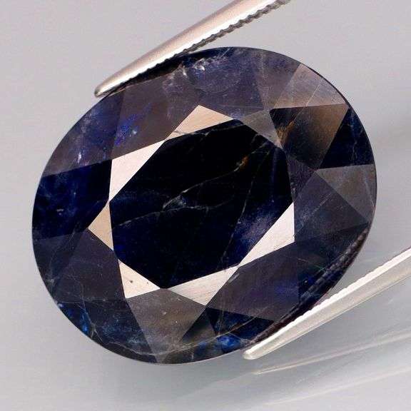 Exquisite 27.85ct collectors midnight blue Sapphire