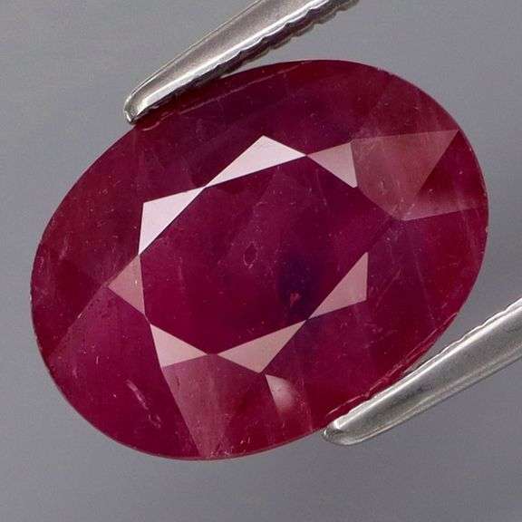 Violet and red! Heated only! 3.88ct bi-color Ruby!