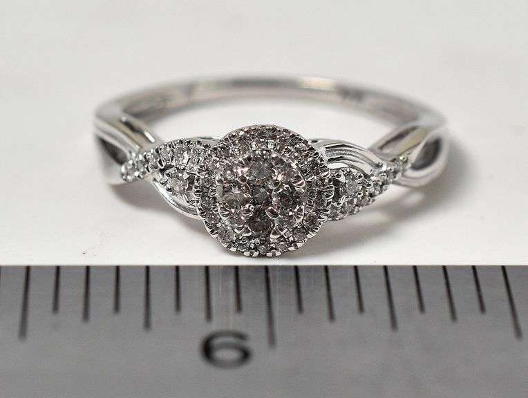 Dazzling 10K White Gold Diamond Cluster Ring