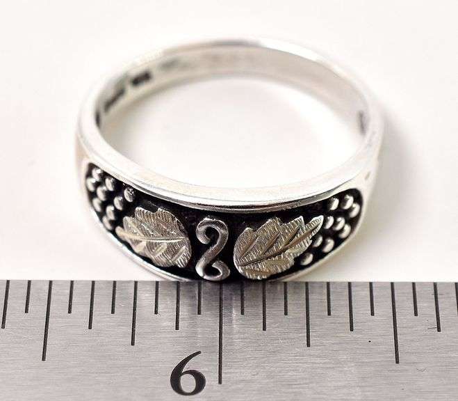 Leaf and Vine Ring in Sterling Silver