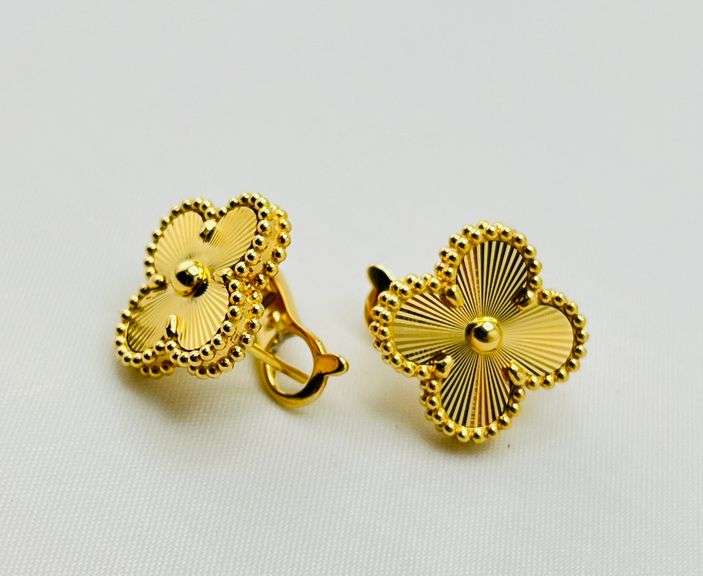 18KT Yellow Gold Guilloche Pattern Post And Clip Earrings