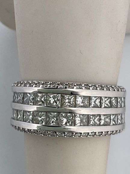 CERTIFIED BRAND NEW 14K WHITE GOLD DIAMOND BAND / RING