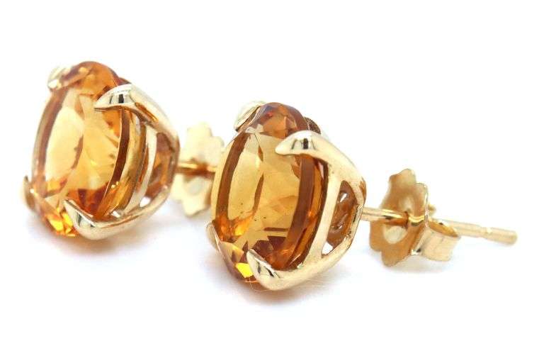 14kt Yellow gold round brilliant cut citrine earrings