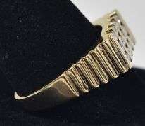 Charming 14K Yellow Gold Diamond Men's Ring