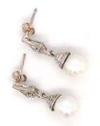 14kt White gold pearl and diamond accent drop earrings