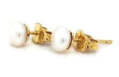 18kt Yellow gold 5.5mm pearl stud earrings