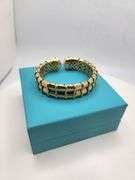 Flexible 18kt Gold Bangle Bracelet