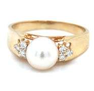 Feminine 14k Pearl and Diamond Ring