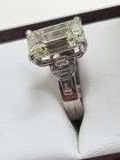 Investment! Luxe 5.5 ctw Platinum & Diamond Showstopper