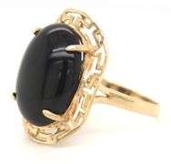 14kt Yellow gold oval black onyx ring