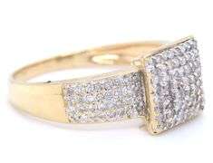14kt Yellow gold 1ctw diamond cluster ring
