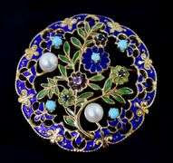 Exquisite 14K Brooch with Enamel and Stones