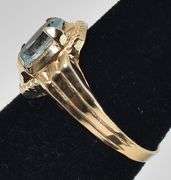 Vintage 10K Yellow Gold Blue Topaz Gemstone Ring