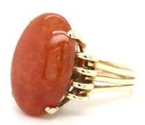 14kt Yellow gold oval orange Jade ring