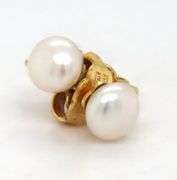 18kt Yellow gold 5.5mm pearl stud earrings