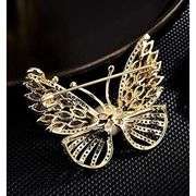 14K Gold Butterfly Brooch with Pearl