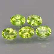 You've got sparkles for days in this 6.40ct Peridot set!