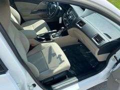 2013 Honda Civic Natural Gas One Owner, Please review the full item description.