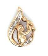 10kt Yellow gold Mother and child pendant