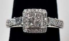 Stunning 10K White Gold Diamond Ring
