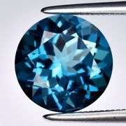 Top London blue! VVS grade 3.19ct Brazilian Topaz solitaire!