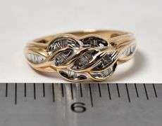 Sparkling 10K Yellow Gold Diamond Ring