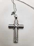 High Quality 18KT White gold Cross on 18 inch chain