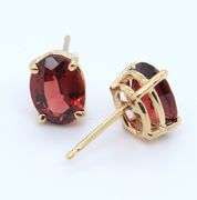 14kt Yellow Gold oval Garnet Stud Earrings