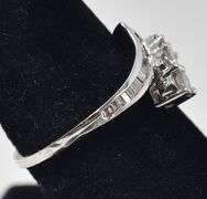 Beautiful 14K White Gold Bypass Approx. 0.33CTW Diamond Band Ring
