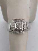 CERTIFIED BRAND NEW 18K WHITE GOLD DIAMOND RING