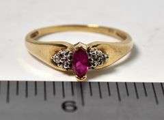 Pretty 10K Yellow Gold Approx. 0.25CTW Ruby Gemstone Ring with Diamond Accents