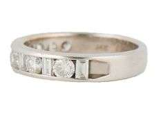 0.70ctw Baguette and Round Diamond Wedding Band Ring in 14K