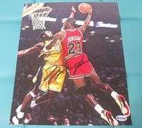 HAND SIGNED MICHAEL JORDAN 8X10 WITH COA