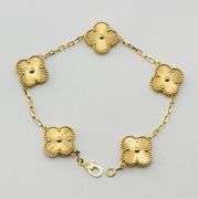 18KT Yellow Gold Set Of Guilloche Pattern Gold Include Bracelet , Pendant And Earrings
