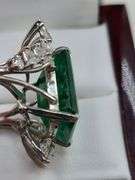 Certified massive 10 ctw Grand Zambian Emerald & Diamond Showstopper