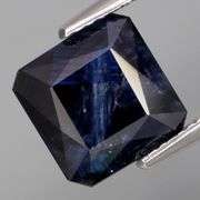 Dramatic! 4.92ct blue black Sapphire -Heated only!