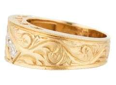 Gents 1.00ctw Round Diamond Three Stone Milgrain Scroll Band Ring in 14K