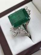 Certified massive 10 ctw Grand Zambian Emerald & Diamond Showstopper